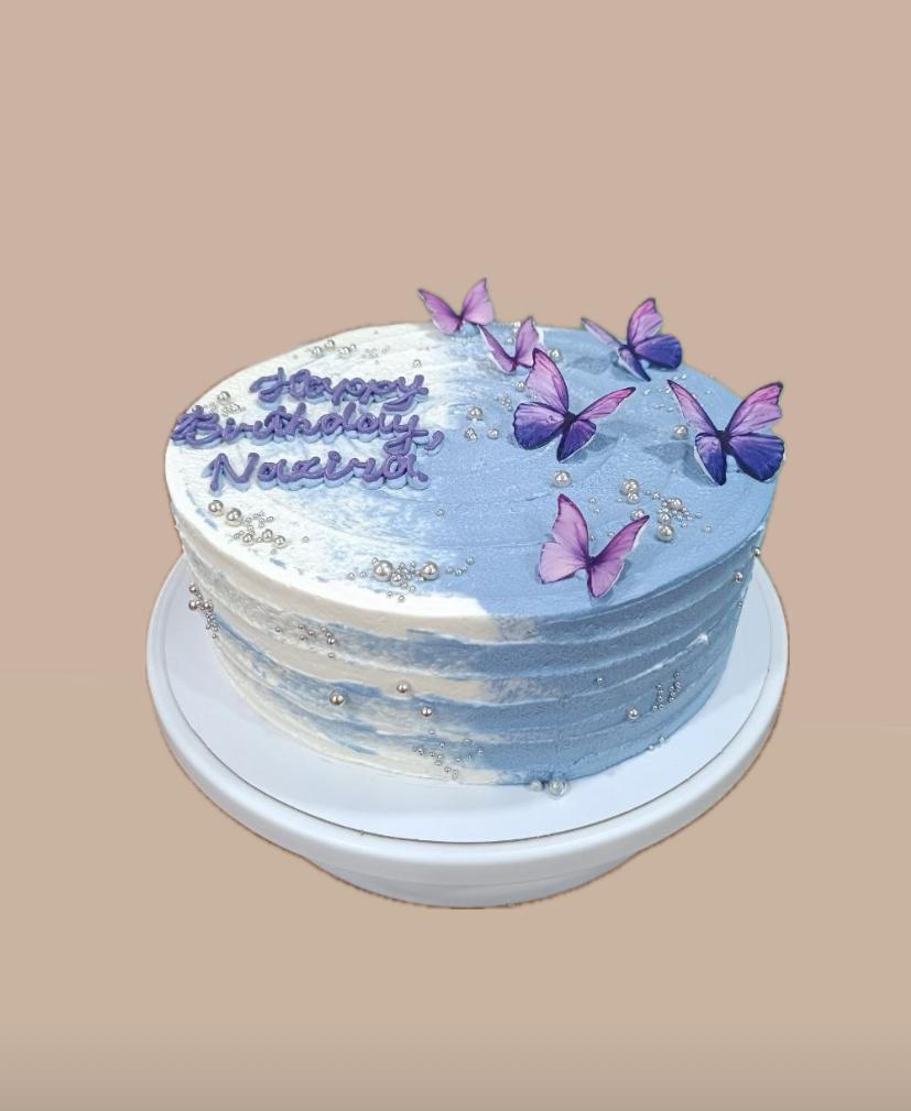 Торт  с бабочками 