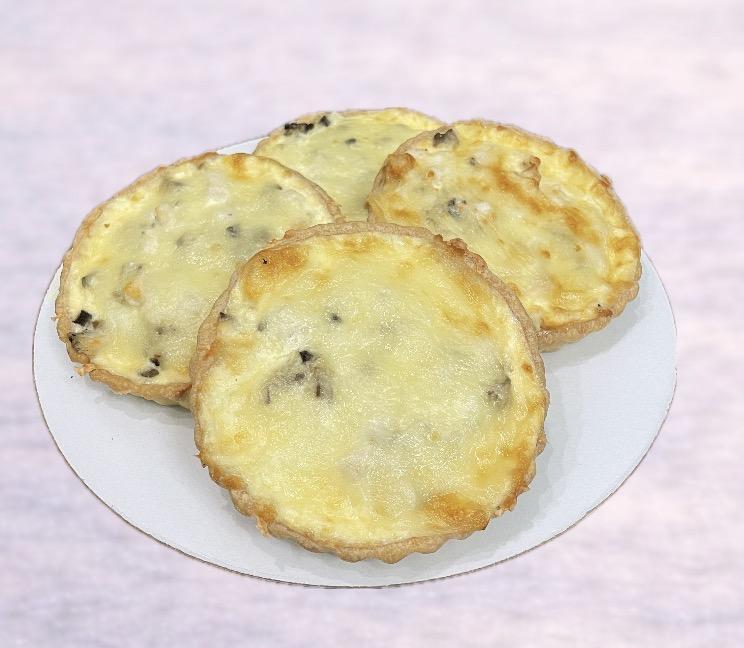 Мини киш с курицей и грибами