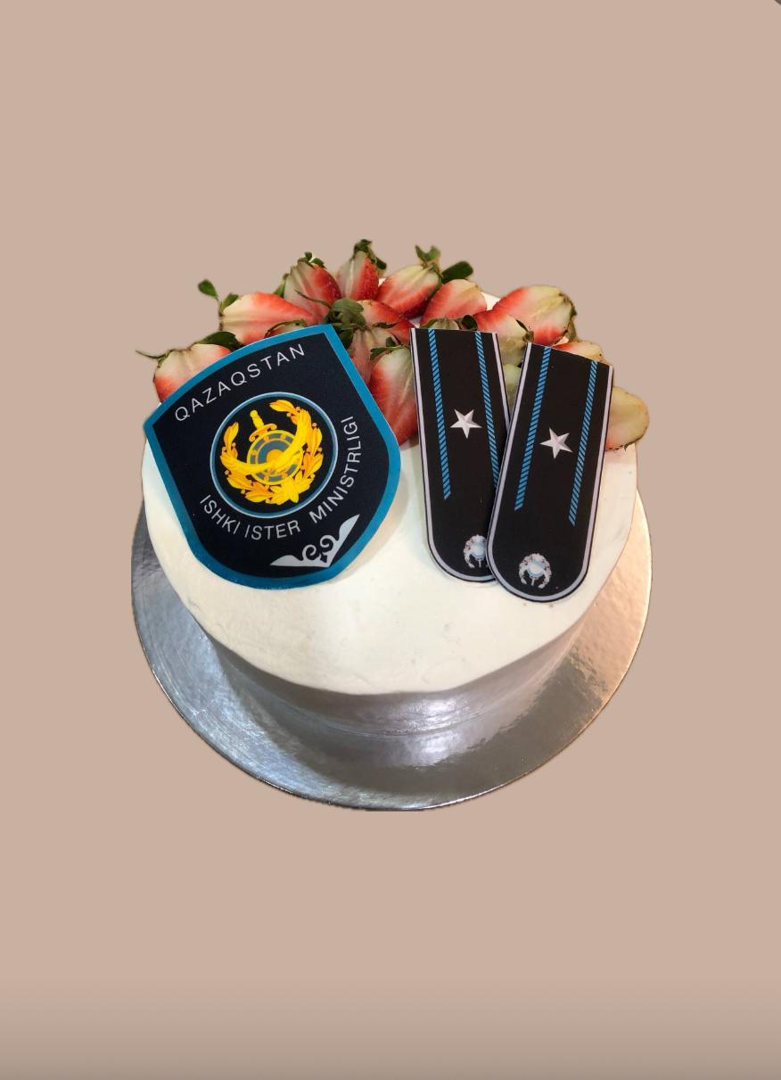 Торт с погонами 